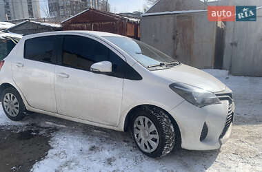 Хэтчбек Toyota Yaris 2015 в Киеве