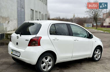 Хэтчбек Toyota Yaris 2007 в Ровно