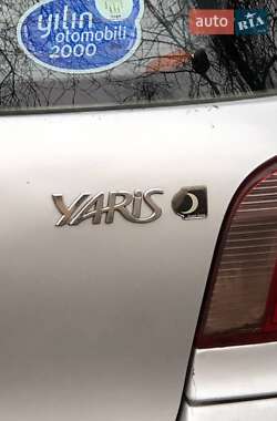 Хетчбек Toyota Yaris 2000 в Одесі