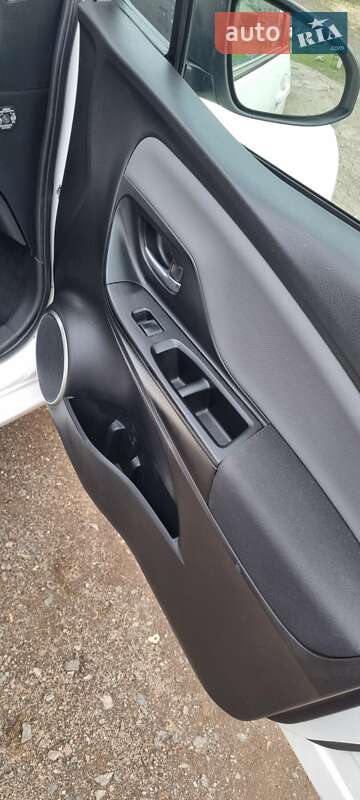 Хетчбек Toyota Yaris 2016 в Харкові