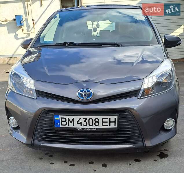 Хэтчбек Toyota Yaris 2013 в Каменском фото 21 Хэтчбек Toyota Yaris 2013 в Каменском