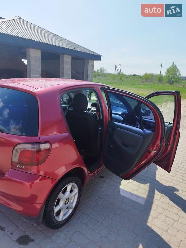 Хетчбек Toyota Yaris 2002 в Яворові