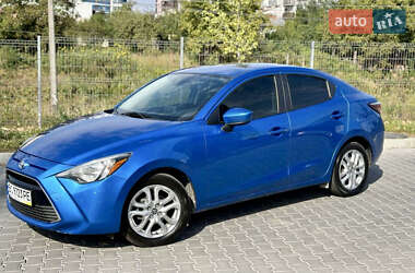Седан Toyota Yaris 2017 в 
