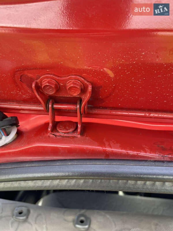 Хэтчбек Toyota Yaris 2000 в Львове