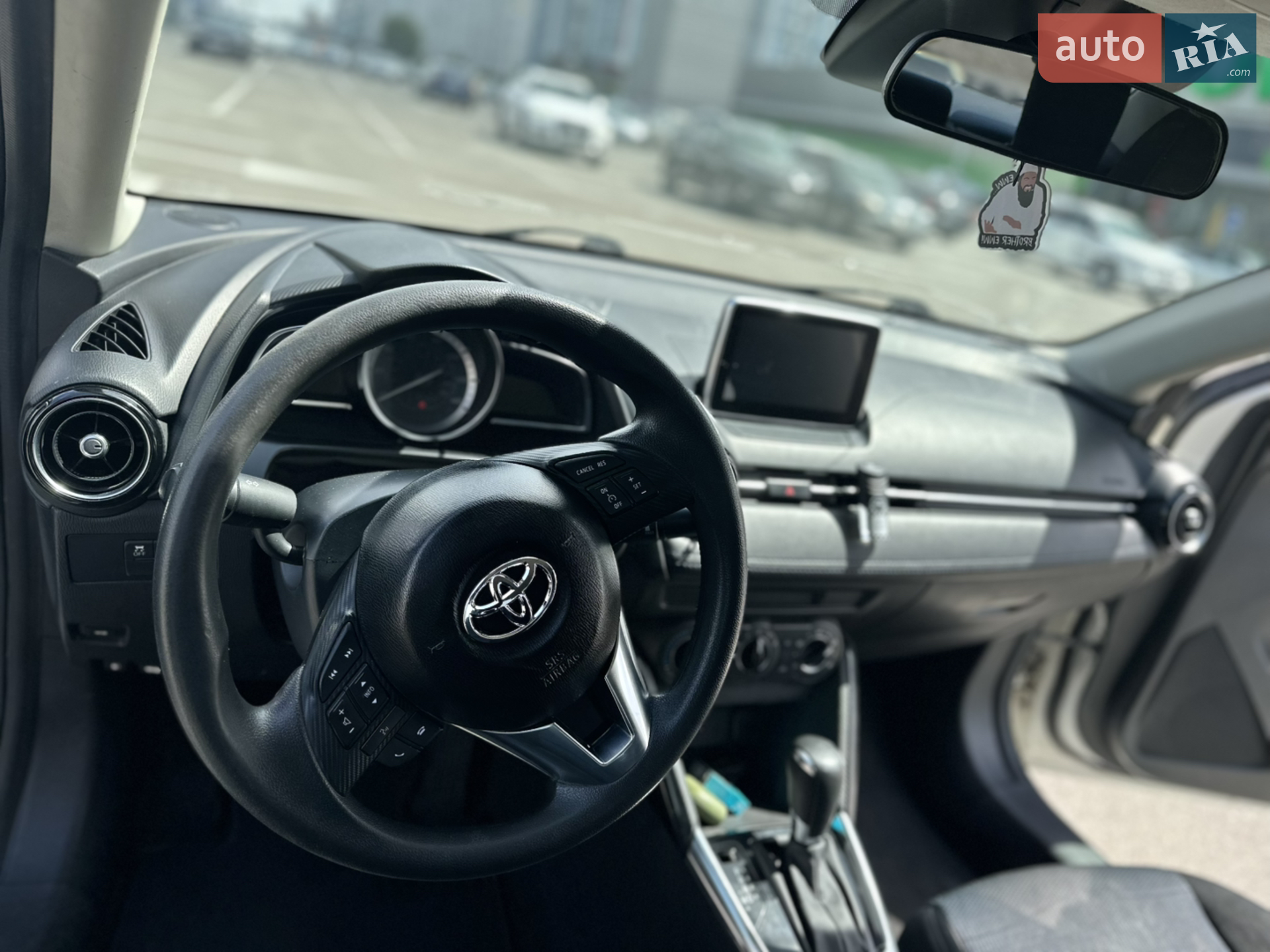 2016 Toyota Yaris - мініатюра 6