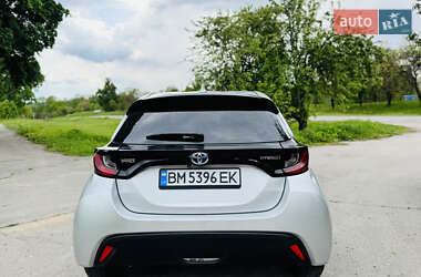 Хэтчбек Toyota Yaris 2020 в 