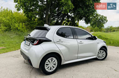 Хэтчбек Toyota Yaris 2020 в 