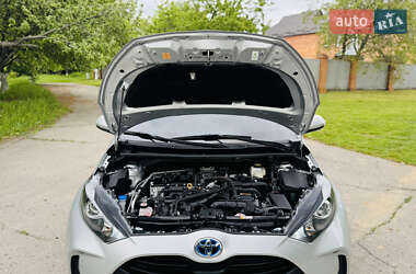 Хэтчбек Toyota Yaris 2020 в 