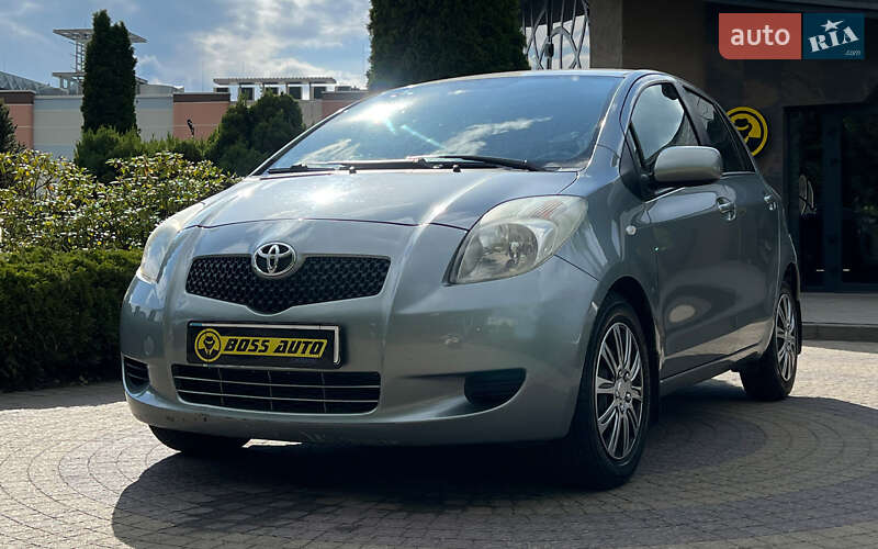 Хетчбек Toyota Yaris 2006 в Львові