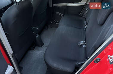 Хэтчбек Toyota Yaris 2007 в 
