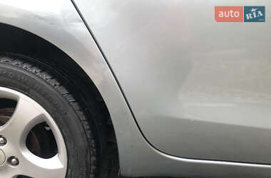 Хетчбек Toyota Yaris 2007 в 