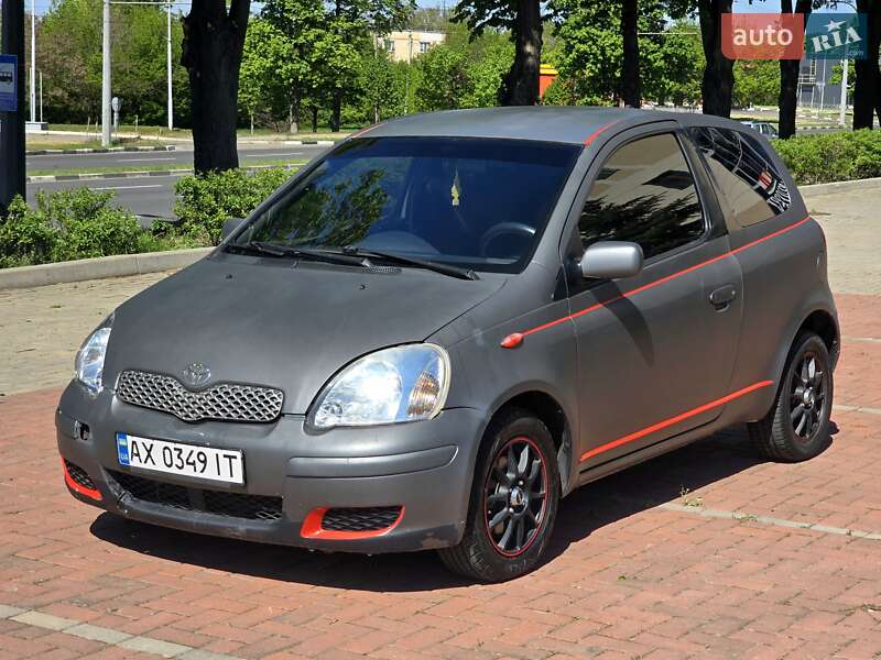 Toyota Yaris 2004