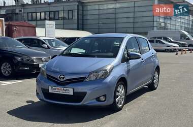 Хетчбек Toyota Yaris 2012 в Києві
