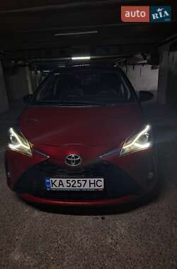 Хэтчбек Toyota Yaris 2018 в 