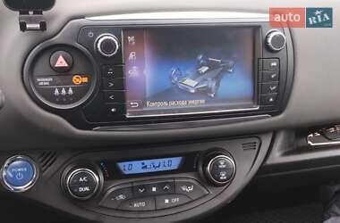 Хэтчбек Toyota Yaris 2014 в Житомире