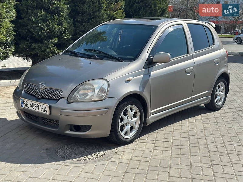 Toyota Yaris 2003
