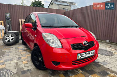 Хэтчбек Toyota Yaris 2006 в Львове