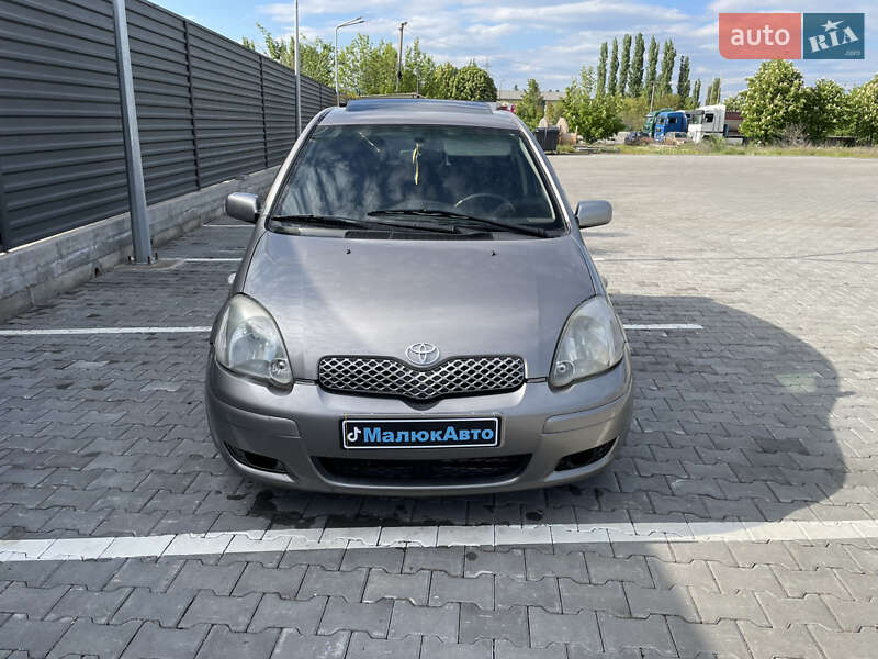 Toyota Yaris 2003