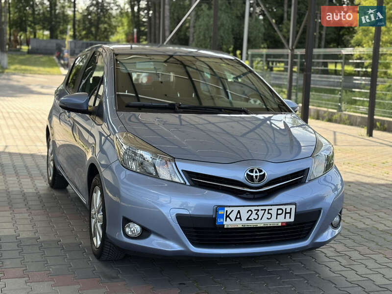 Хетчбек Toyota Yaris 2012 в Вінниці