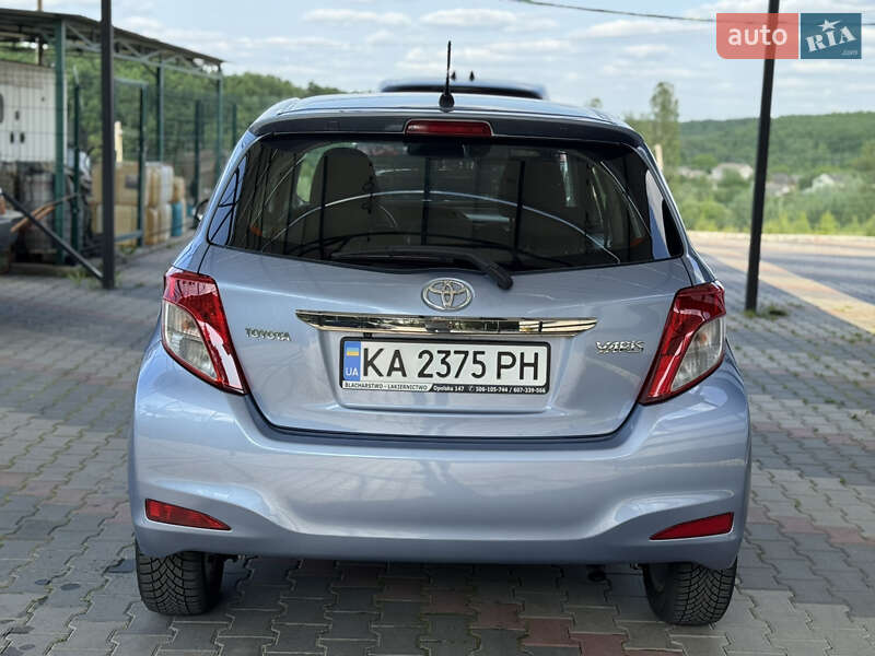 Хетчбек Toyota Yaris 2012 в Вінниці