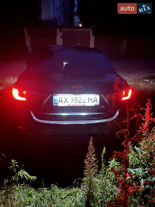 Седан Toyota Yaris 2017 в Полтаве