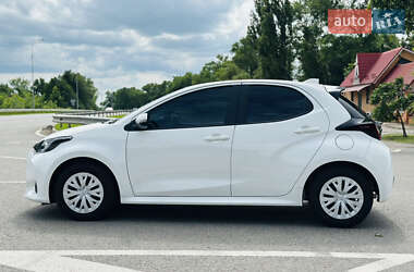 Хэтчбек Toyota Yaris 2022 в 