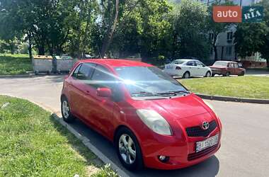 Хетчбек Toyota Yaris 2006 в Полтаві