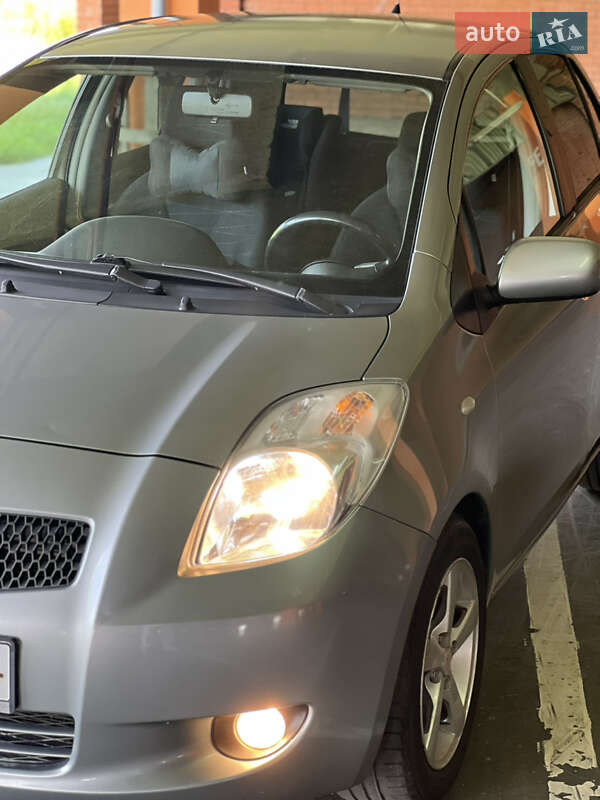 Хетчбек Toyota Yaris 2007 в Львові