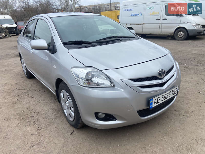 Toyota Yaris 2006