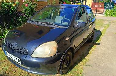 Хетчбек Toyota Yaris 2000 в Мостиській