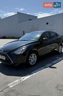 Седан Toyota Yaris 2017 в Полтаве