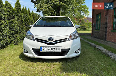 Хетчбек Toyota Yaris 2012 в Дніпрі