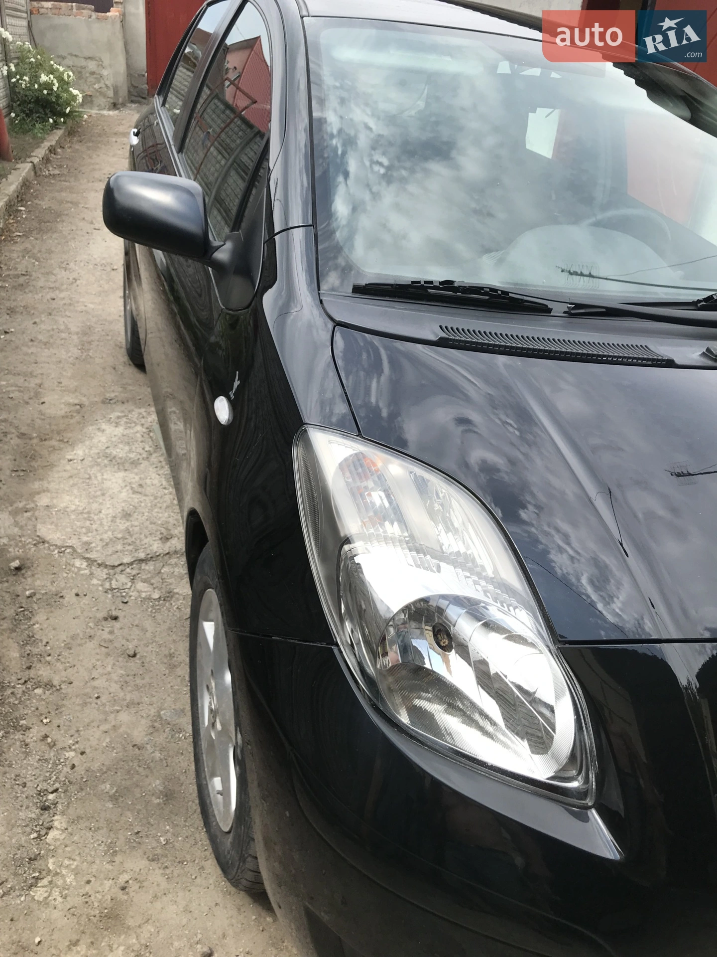 2011 Toyota Yaris - мініатюра 11