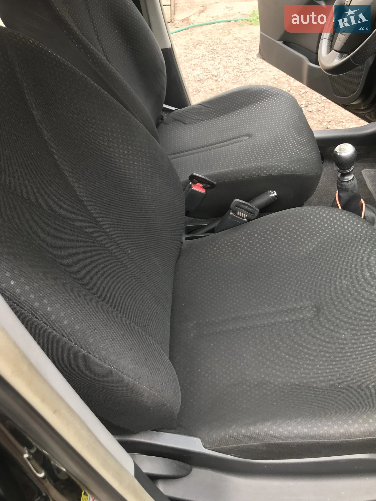 2011 Toyota Yaris - мініатюра 34
