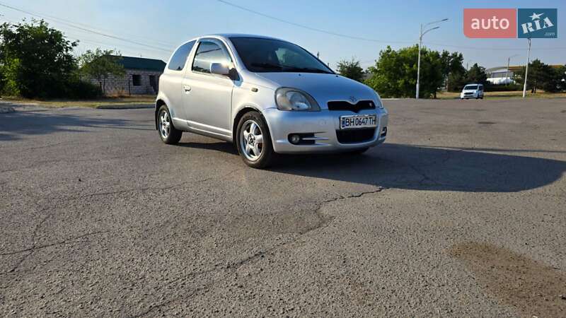Хетчбек Toyota Yaris 2001 в Ізмаїлі