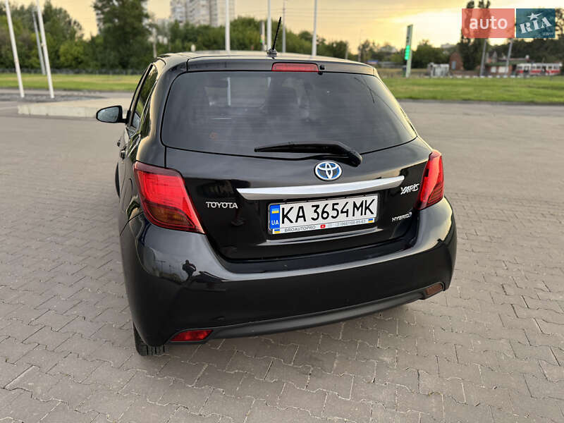 Хэтчбек Toyota Yaris 2016 в Харькове