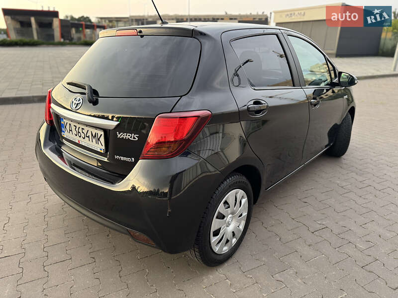 Хэтчбек Toyota Yaris 2016 в Харькове