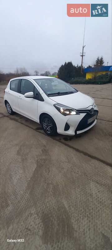 Хэтчбек Toyota Yaris 2016 в Умани фото 6 Хэтчбек Toyota Yaris 2016 в Умани