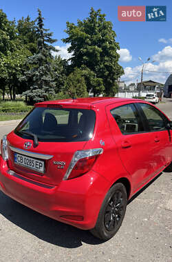 Хетчбек Toyota Yaris 2012 в Києві