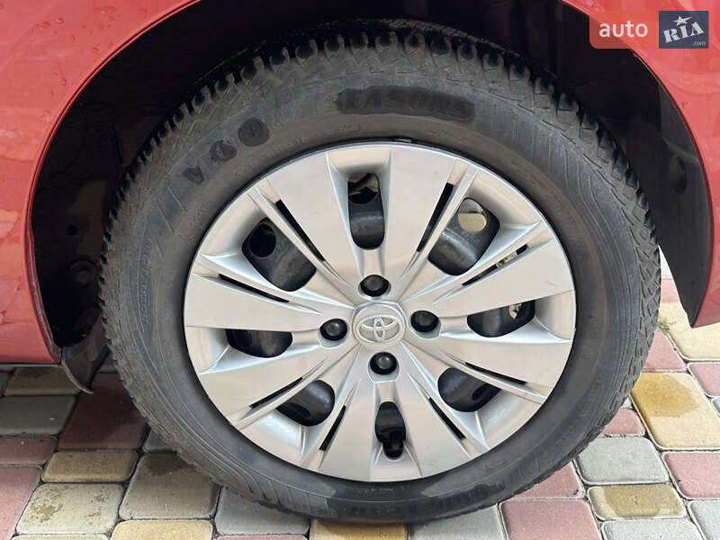 Хэтчбек Toyota Yaris 2011 в Белой Церкви
