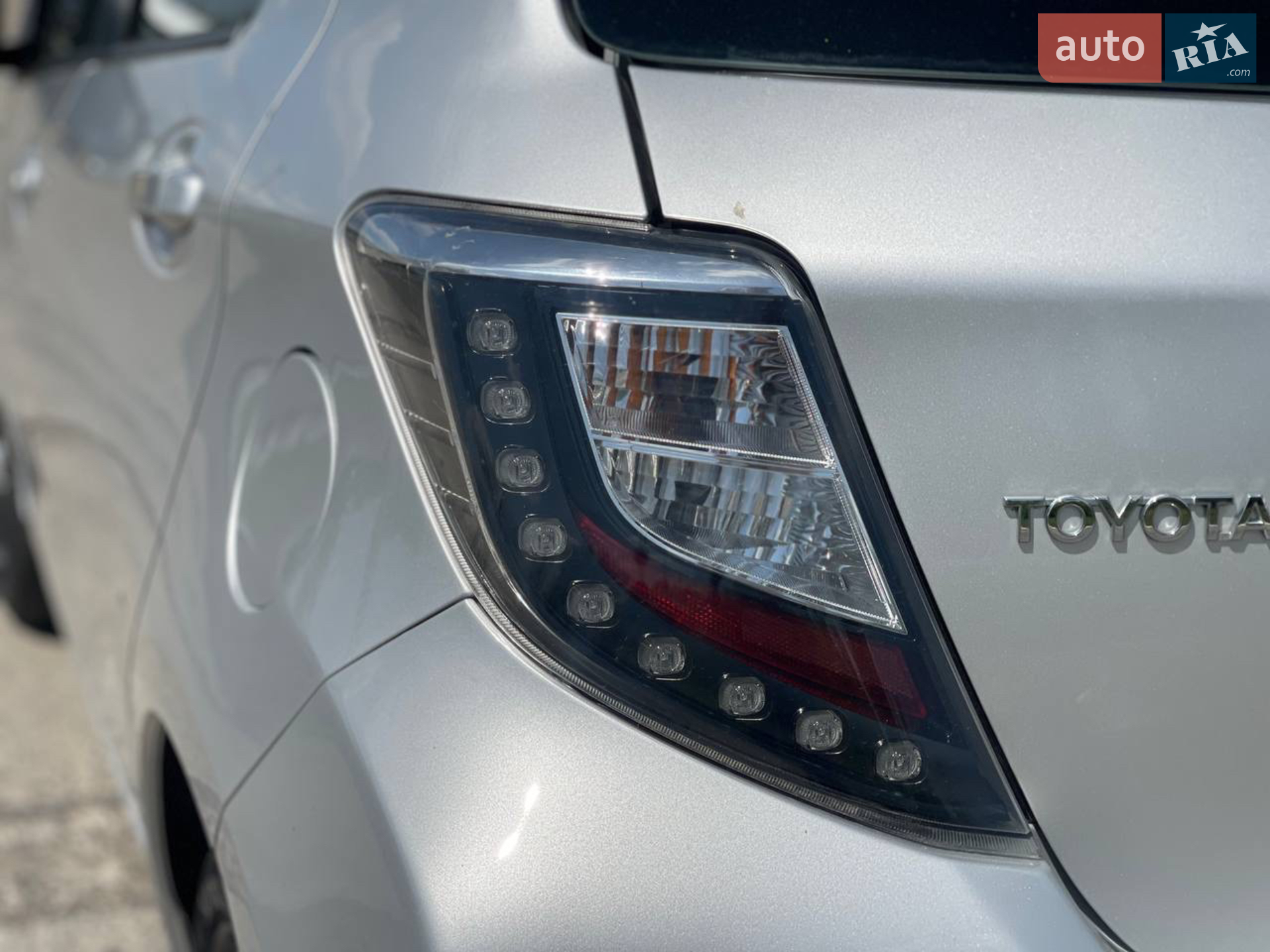 2012 Toyota Yaris - мініатюра 21