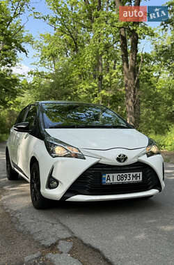 Хэтчбек Toyota Yaris 2017 в Киеве