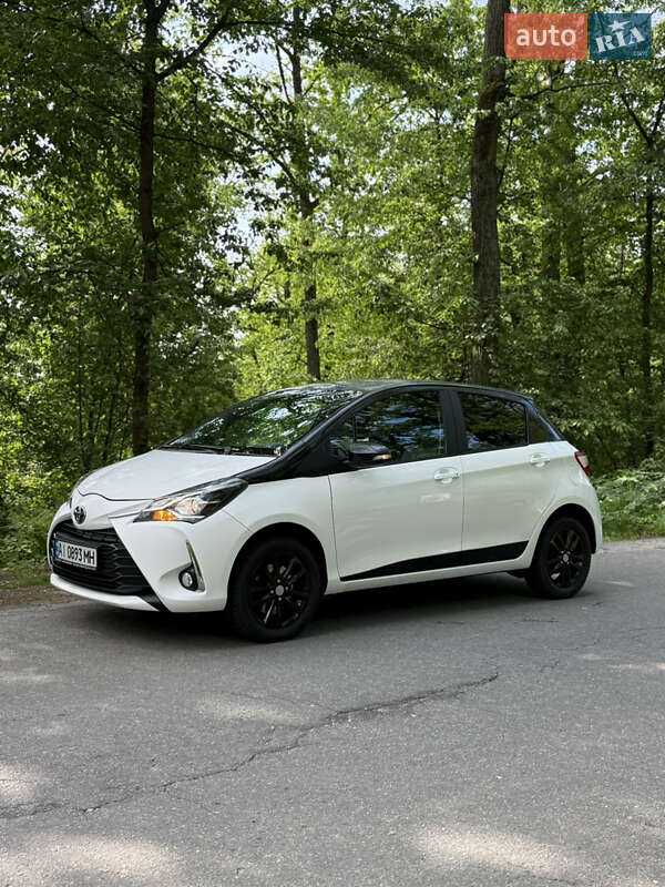 Хэтчбек Toyota Yaris 2017 в Киеве