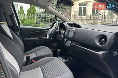 Хэтчбек Toyota Yaris 2018 в 