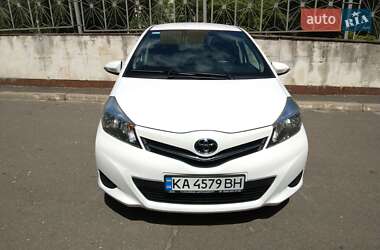 Хетчбек Toyota Yaris 2013 в Києві
