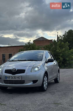 Хэтчбек Toyota Yaris 2006 в  фото 9 Хэтчбек Toyota Yaris 2006 в