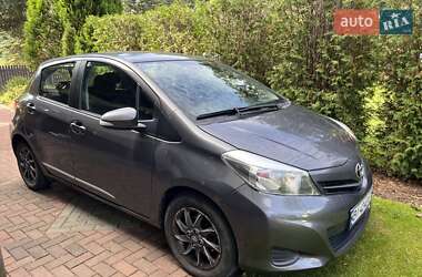 Хетчбек Toyota Yaris 2012 в Боратині
