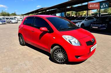 Хэтчбек Toyota Yaris 2008 в Кривом Роге