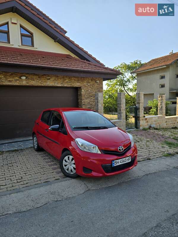 Хетчбек Toyota Yaris 2012 в Одесі