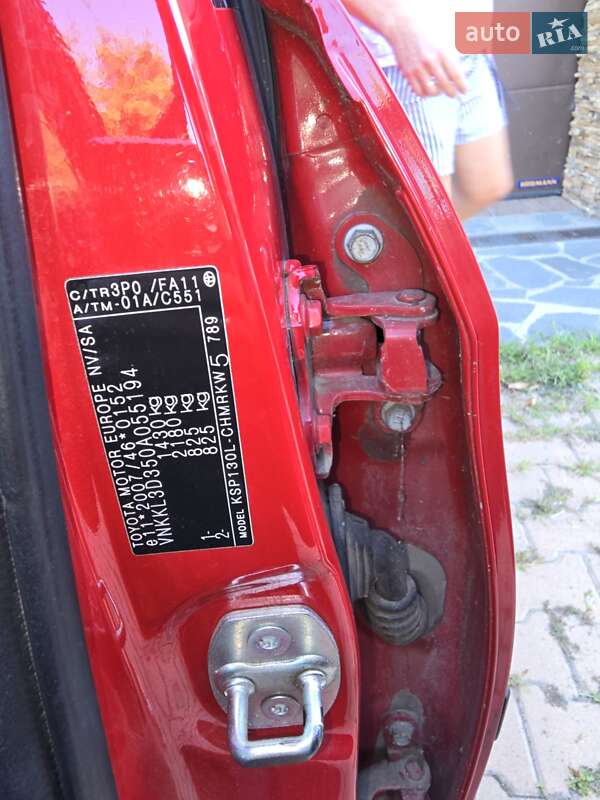 Хетчбек Toyota Yaris 2012 в Одесі